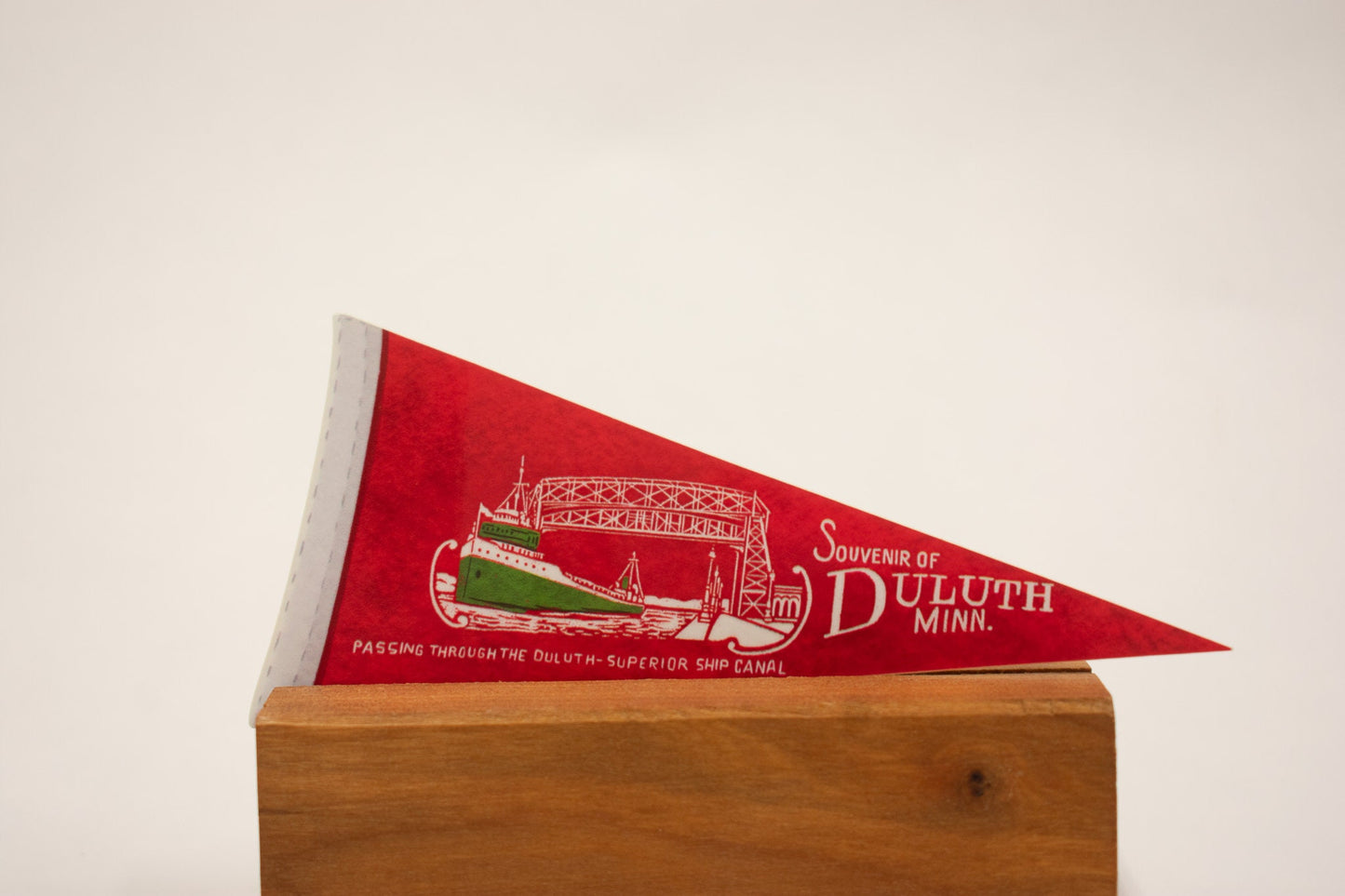 Duluth MN Pennant Flag Sticker: Waterproof Souvenir Decal